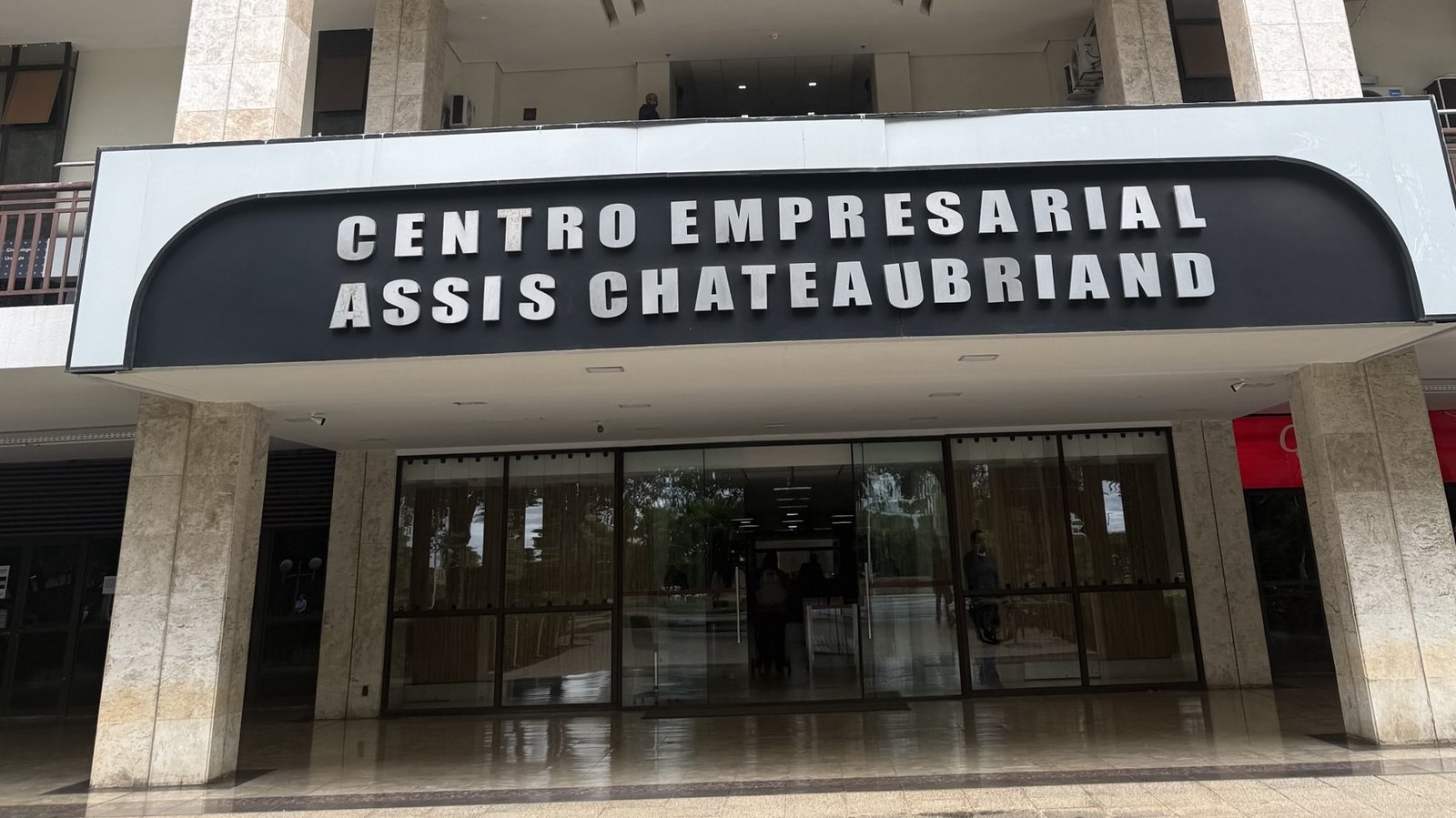 fachada-koch-advocacia-brasilia.jpg Fachada do Centro Empresarial Assis Chateaubriand, sede da Koch Advocacia & Consultoria em Brasília